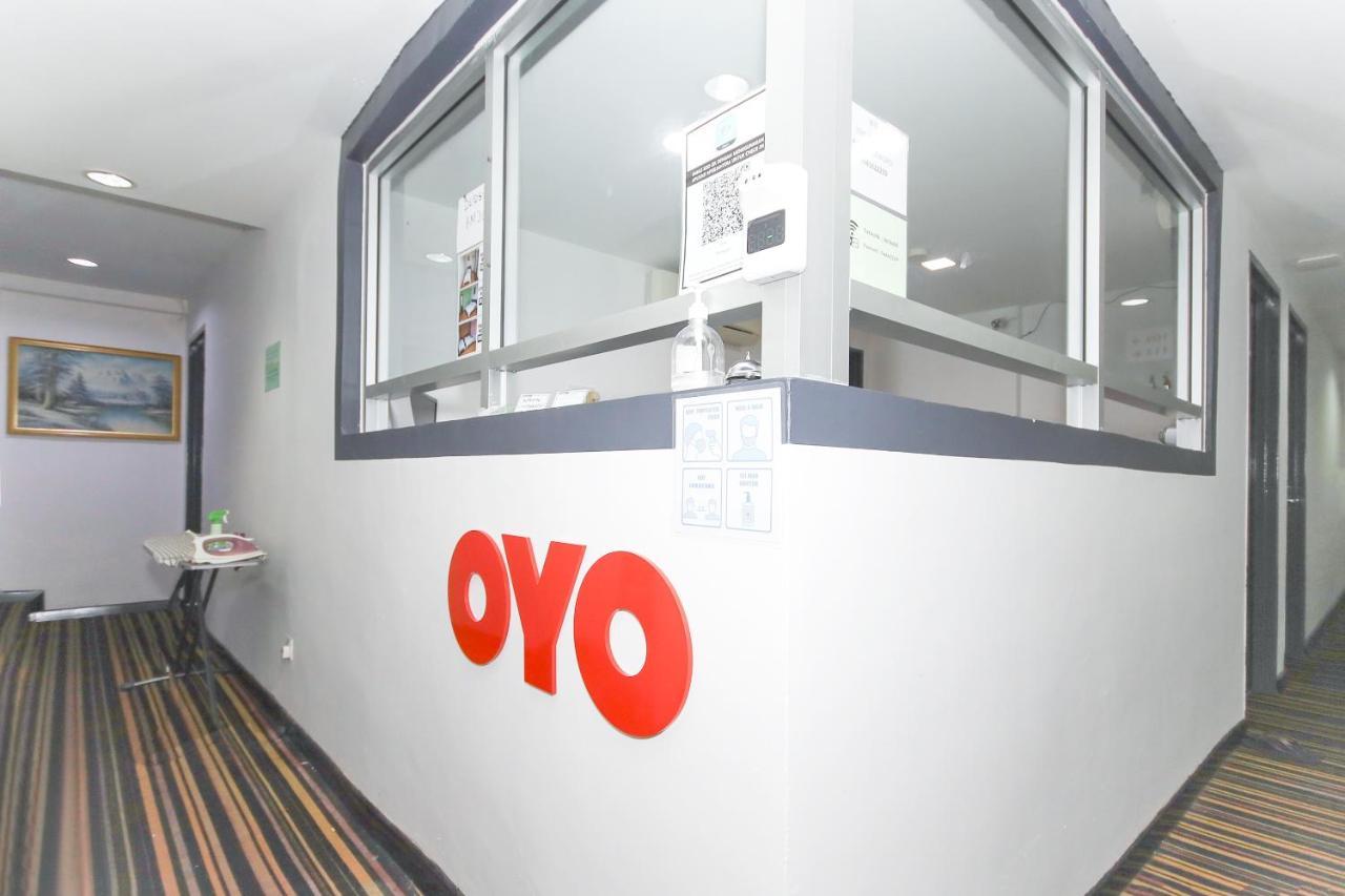 Super Oyo 90345 Tm Hotel Ампанг Екстериор снимка