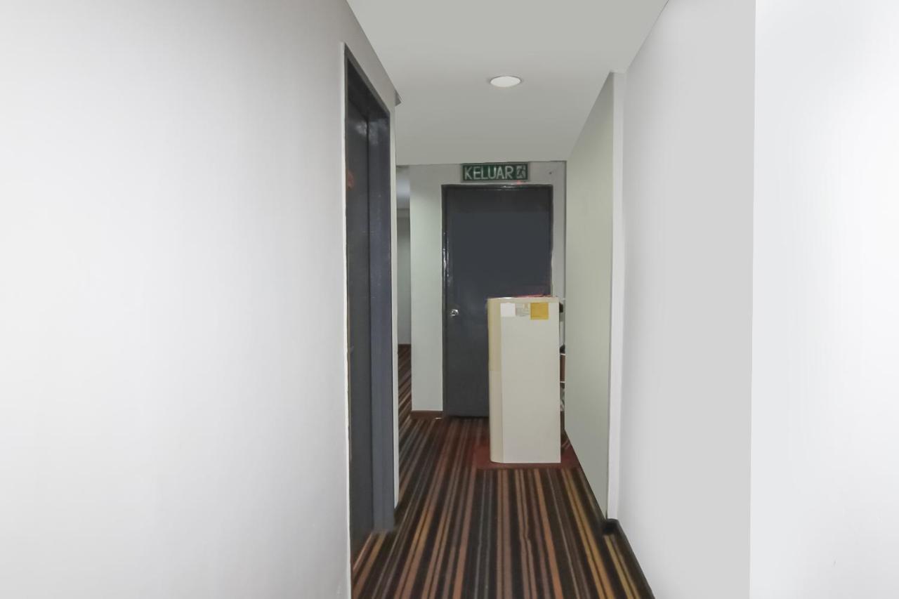 Super Oyo 90345 Tm Hotel Ампанг Екстериор снимка