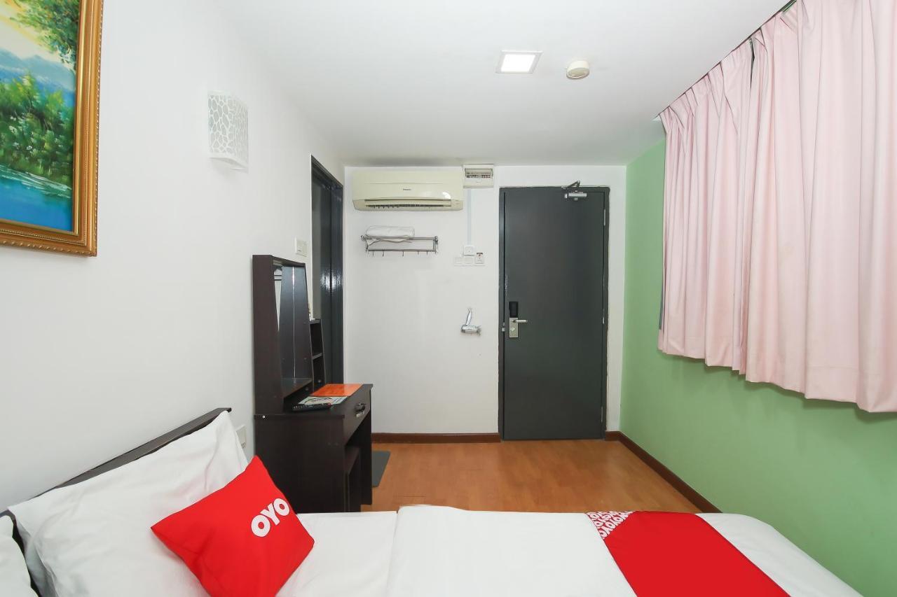 Super Oyo 90345 Tm Hotel Ампанг Екстериор снимка